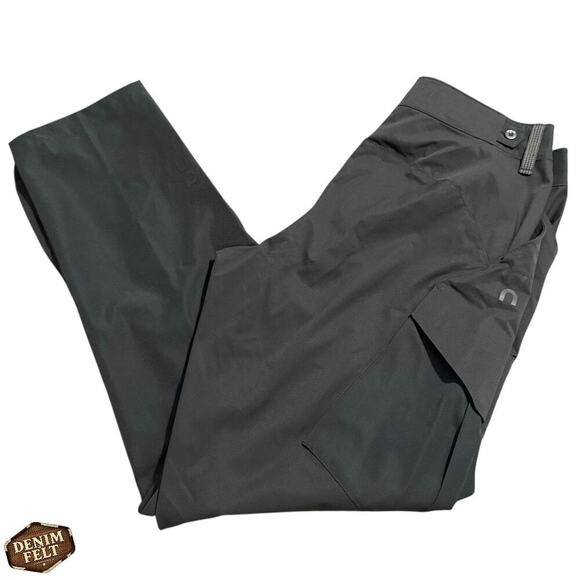 On Running Explorer Pants Men’s M Black Swiss Engineering Lightweight NEW/NWT!! - Picture 12 of 16